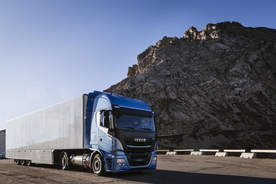  Iveco Stralis 460NP 4x2 2017 года  (фото 33 из 40)